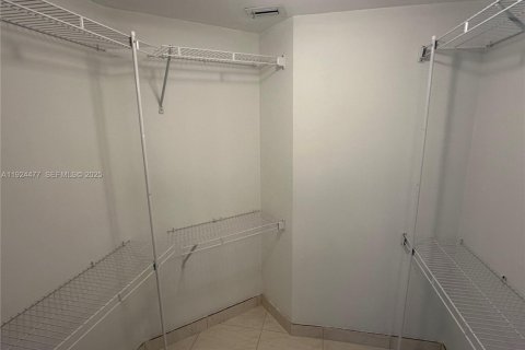 Copropriété à vendre à Aventura, Floride: 2 chambres, 101.36 m2 № 1982766 - photo 14