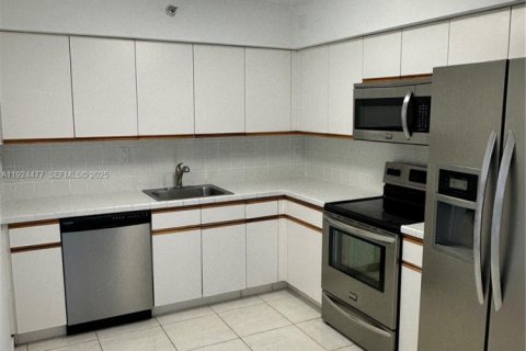 Copropriété à vendre à Aventura, Floride: 2 chambres, 101.36 m2 № 1982766 - photo 17