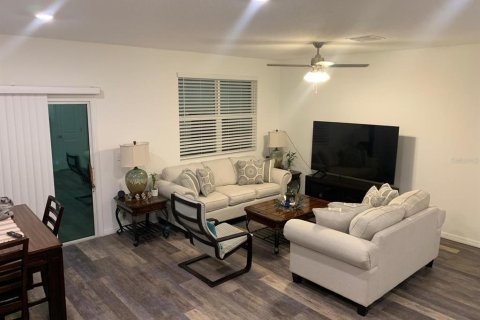 Townhouse in Davenport, Florida 3 bedrooms, 130.43 sq.m. № 1778622 - photo 3