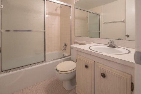 Condominio en venta en Leesburg, Florida, 2 dormitorios, 87.14 m2 № 1832933 - foto 18
