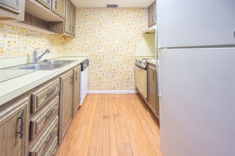 Condominio en venta en Leesburg, Florida, 2 dormitorios, 87.14 m2 № 1832933 - foto 8