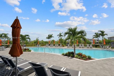 Adosado en venta en Homestead, Florida, 3 dormitorios, 123.37 m2 № 2041458 - foto 25