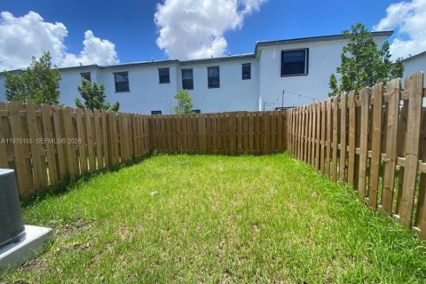 Adosado en venta en Homestead, Florida, 3 dormitorios, 123.37 m2 № 2041458 - foto 9