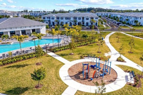 Adosado en venta en Homestead, Florida, 3 dormitorios, 123.37 m2 № 2041458 - foto 23