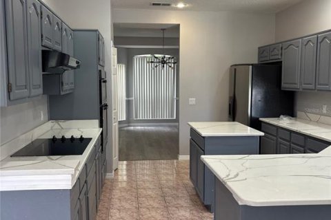 Casa en alquiler en Orlando, Florida, 4 dormitorios, 320.14 m2 № 1910024 - foto 7