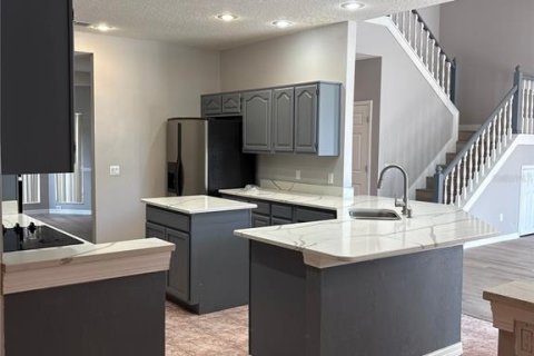 Casa en alquiler en Orlando, Florida, 4 dormitorios, 320.14 m2 № 1910024 - foto 9
