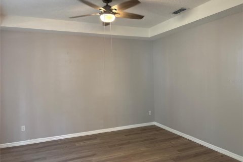 Casa en alquiler en Orlando, Florida, 4 dormitorios, 320.14 m2 № 1910024 - foto 3
