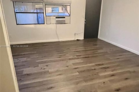 Appartement à louer à Boca Raton, Floride: 1 chambre, 89.19 m2 № 2045523 - photo 2