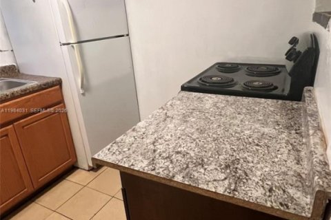 Appartement à louer à Boca Raton, Floride: 1 chambre, 89.19 m2 № 2045523 - photo 6