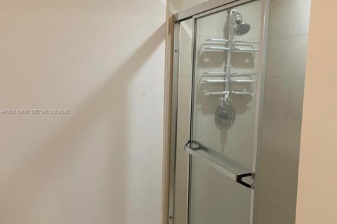 Condominio en alquiler en Aventura, Florida, 1 dormitorio, 75.81 m2 № 2076252 - foto 10