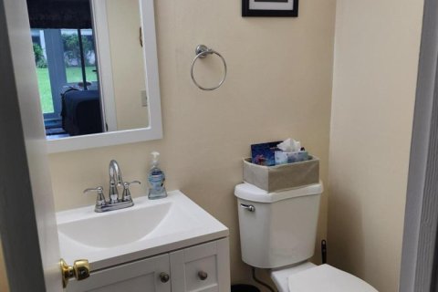 Condo in Deerfield Beach, Florida, 2 bedrooms  № 2190635 - photo 27