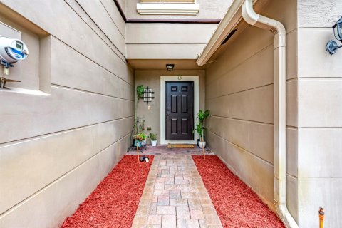 Townhouse in Port St. Lucie, Florida 3 bedrooms, 139.35 sq.m. № 2397315 - photo 2