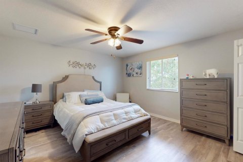 Townhouse in Port St. Lucie, Florida 3 bedrooms, 139.35 sq.m. № 2397315 - photo 20