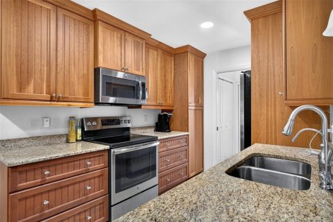 House in Port Charlotte, Florida 2 bedrooms, 135.73 sq.m. № 2396265 - photo 11