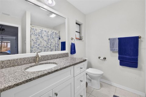 House in Port Charlotte, Florida 2 bedrooms, 135.73 sq.m. № 2396265 - photo 27