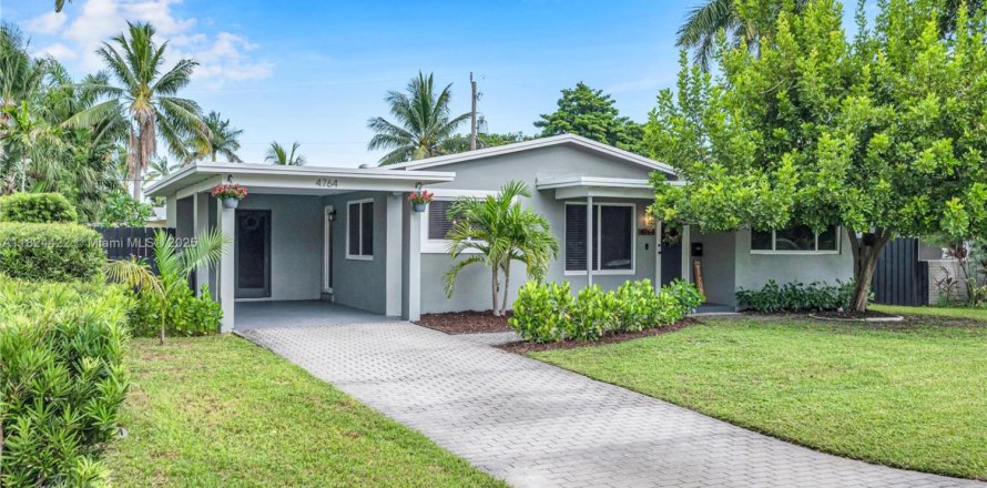 House in Oakland Park, Florida 3 bedrooms, 113.15 sq.m. № 1790354