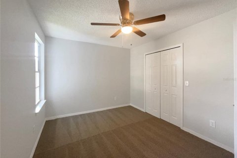 House in Lake Mary, Florida 4 bedrooms, 239.87 sq.m. № 1905977 - photo 12