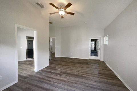 House in Lake Mary, Florida 4 bedrooms, 239.87 sq.m. № 1905977 - photo 15
