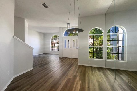 House in Lake Mary, Florida 4 bedrooms, 239.87 sq.m. № 1905977 - photo 5