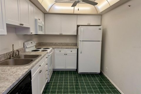 Condominio en alquiler en Clearwater, Florida, 2 dormitorios, 106.84 m2 № 2122101 - foto 8