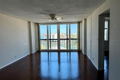 Condominio en alquiler en Clearwater, Florida, 2 dormitorios, 106.84 m2 № 2122101 - foto 4