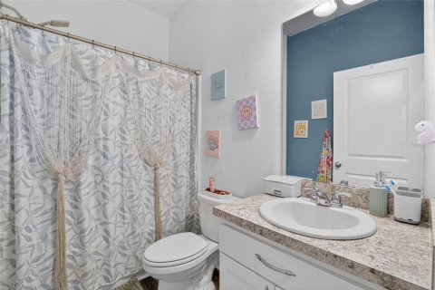 Villa ou maison à vendre à Zephyrhills, Floride: 3 chambres, 165.74 m2 № 2402935 - photo 8
