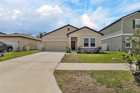 Villa ou maison à vendre à Zephyrhills, Floride: 3 chambres, 165.74 m2 № 2402935 - photo 5