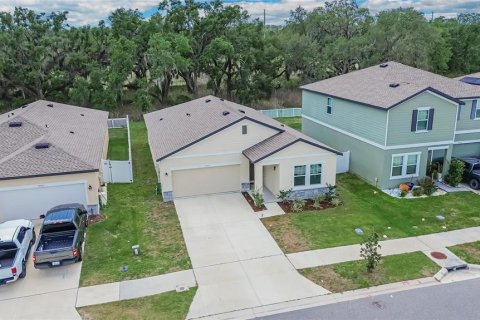Villa ou maison à vendre à Zephyrhills, Floride: 3 chambres, 165.74 m2 № 2402935 - photo 30