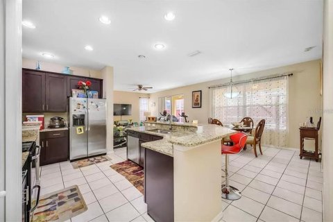 Villa ou maison à louer à Tampa, Floride: 4 chambres, 233.09 m2 № 2107180 - photo 12