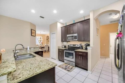 Villa ou maison à louer à Tampa, Floride: 4 chambres, 233.09 m2 № 2107180 - photo 16