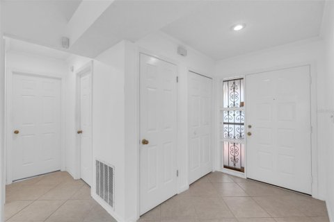 Adosado en venta en Orlando, Florida, 3 dormitorios, 163.32 m2 № 2157030 - foto 17