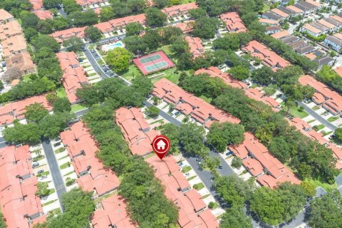 Adosado en venta en Orlando, Florida, 3 dormitorios, 163.32 m2 № 2157030 - foto 5