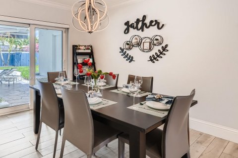 Casa en venta en Hollywood, Florida, 3 dormitorios, 129.04 m2 № 2010598 - foto 10