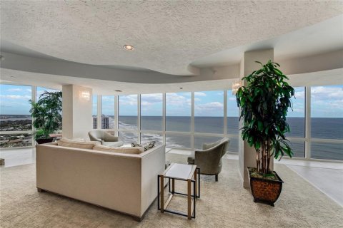 Condo in Daytona Beach Shores, Florida, 2 bedrooms  № 1363521 - photo 29
