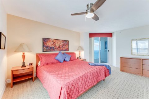 Condo in Daytona Beach Shores, Florida, 2 bedrooms  № 1363521 - photo 16