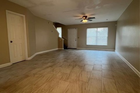 Condo in Orlando, Florida, 3 bedrooms № 2215781 - photo 10