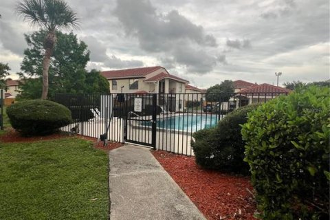 Condo in Orlando, Florida, 3 bedrooms № 2215781 - photo 28