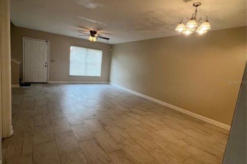 Condo in Orlando, Florida, 3 bedrooms № 2215781 - photo 8