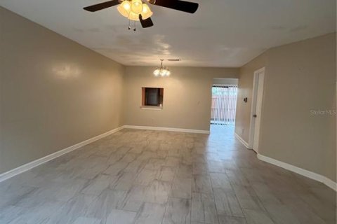 Condo in Orlando, Florida, 3 bedrooms № 2215781 - photo 4