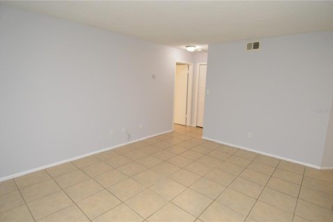 Condo in Tampa, Florida, 1 bedroom  № 1843537 - photo 17