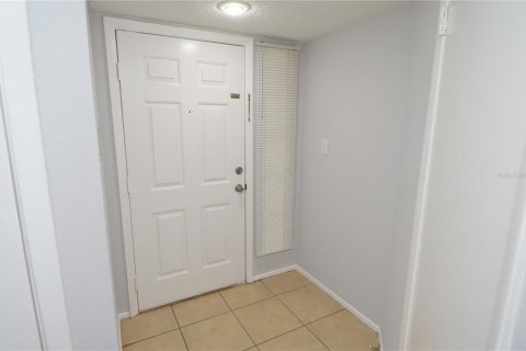Condo in Tampa, Florida, 1 bedroom  № 1843537 - photo 4