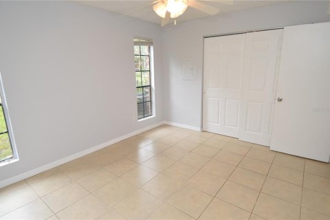 Condo in Tampa, Florida, 1 bedroom  № 1843537 - photo 28