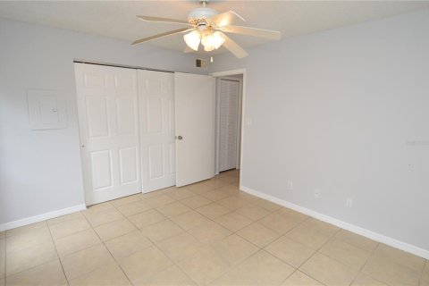 Condo in Tampa, Florida, 1 bedroom  № 1843537 - photo 30