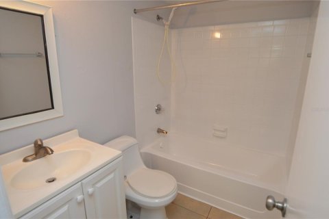 Condo in Tampa, Florida, 1 bedroom  № 1843537 - photo 21