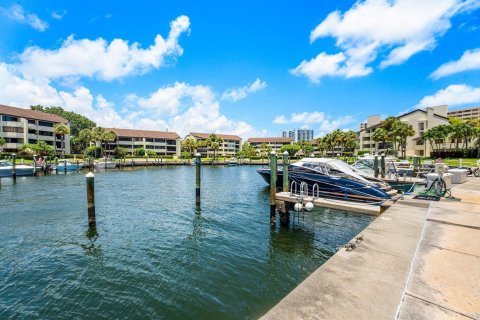 Condo in North Palm Beach, Florida, 3 bedrooms  № 2261072