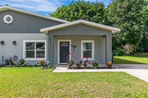 Duplex in Apopka, Florida 3 bedrooms, 144.93 sq.m. № 2314204