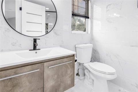 Купить виллу или дом в Мадейра - Бич, Флорида 5 комнат, 164.62м2, № 2306432 - фото 25
