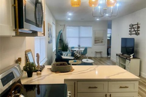 Apartamento en alquiler en Daytona Beach, Florida, 2 dormitorios, 98.85 m2 № 1824514 - foto 4