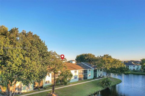 Copropriété à louer à Sunrise, Floride: 2 chambres, 83.61 m2 № 1997595 - photo 27