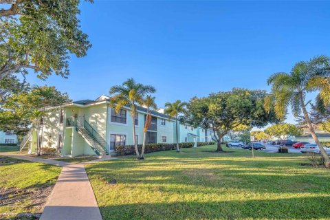 Condo à Sunrise, Floride, 2 chambres  № 1997595